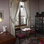 Hotel Zamek Dom Polonii
