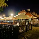 Hotell Zamek Dom Polonii