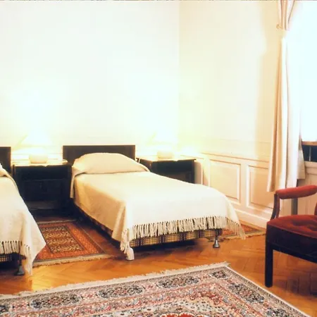 Zamek Dom Polonii Szálloda