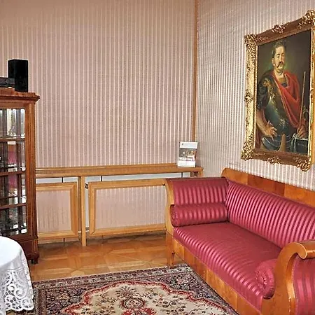Hotel Zamek Dom Polonii