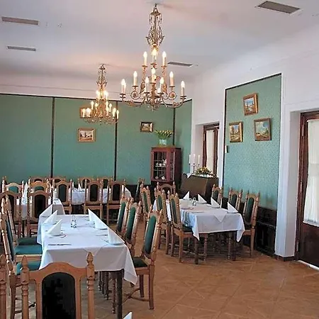 Zamek Dom Polonii 3* Pułtusk