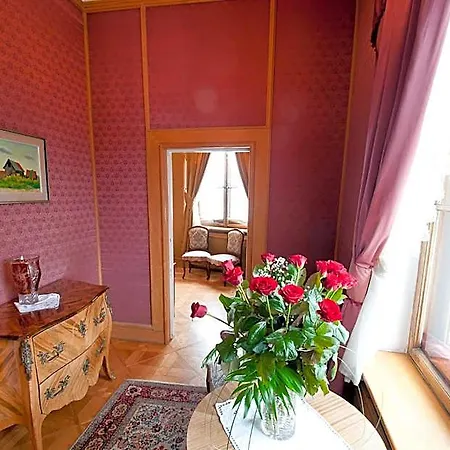 Zamek Dom Polonii 普图斯克