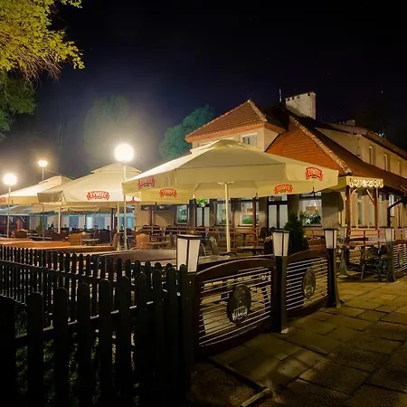 Szálloda Zamek Dom Polonii