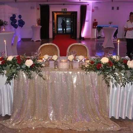 Zamek Dom Polonii Szálloda 3*