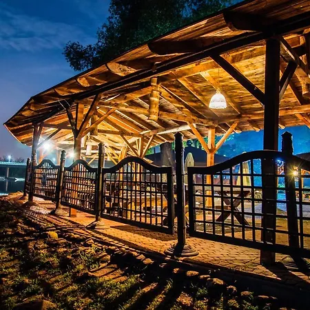 Szálloda Zamek Dom Polonii Pułtusk