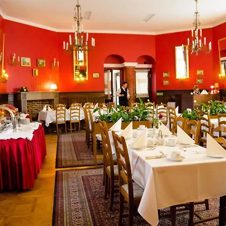 Hotel Zamek Pultusk Dom Polonii 3*