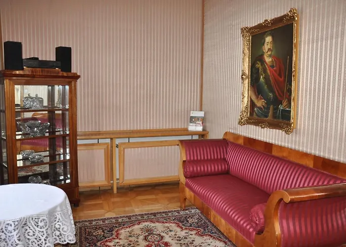 Hotel Zamek Dom Polonii