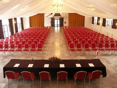 Zamek Dom Polonii 3* Pułtusk